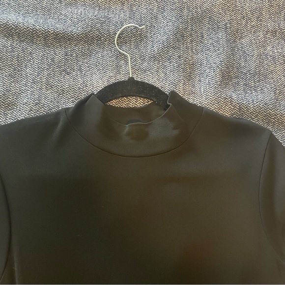 Stunning Little Black Dress - Picture 2 of 5